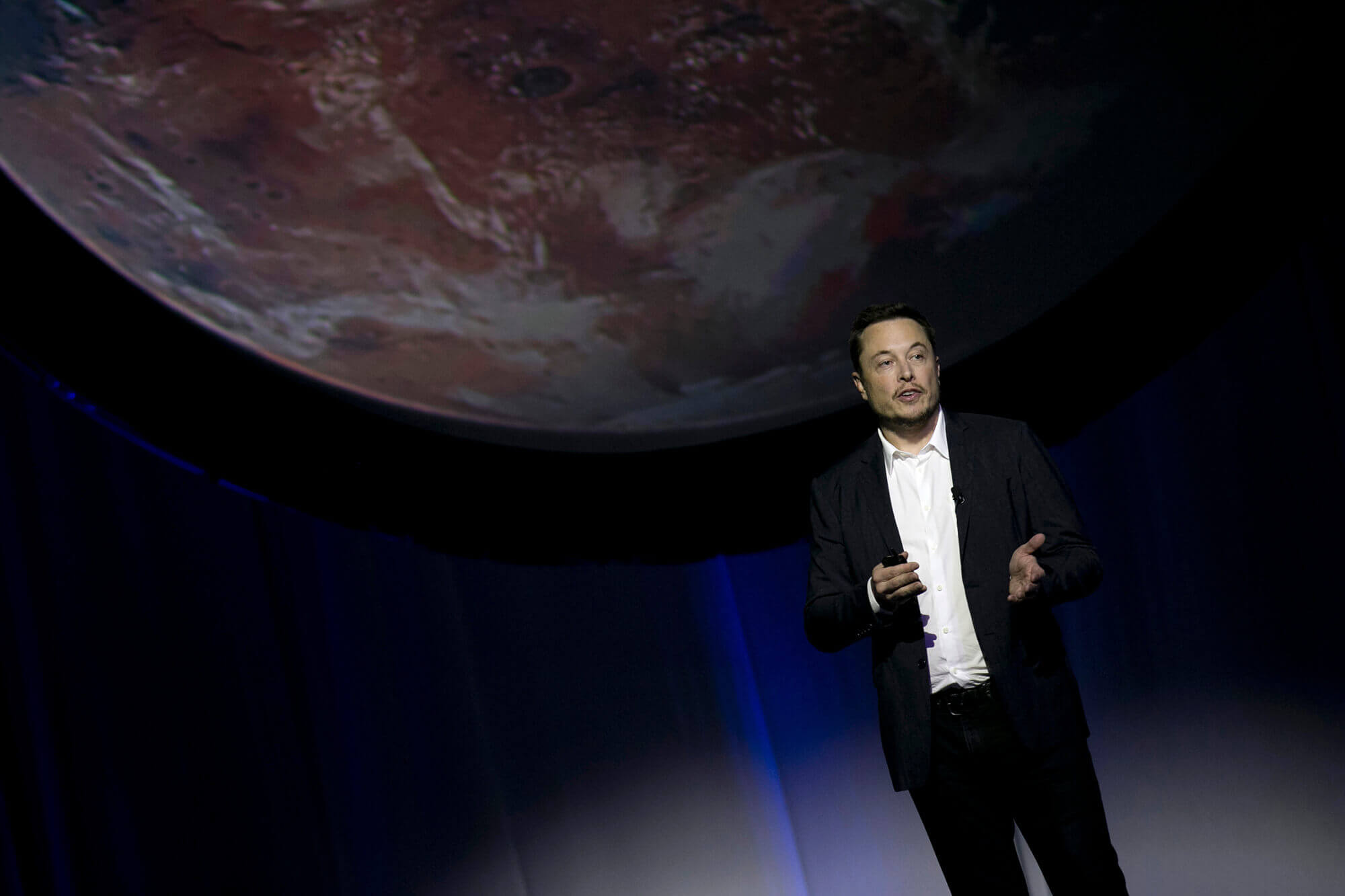 Image of Elon Musk announcing Mars mission