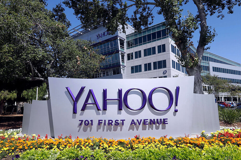 Image of Yahoo sign on building