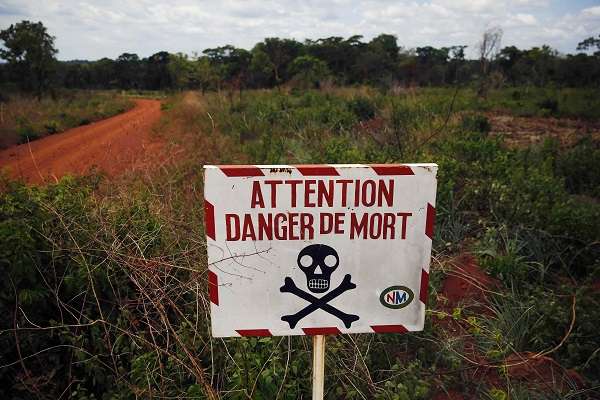Sign Near Bambari Warns of Danger