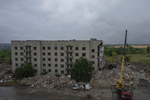 Ukraine apartment building bombed