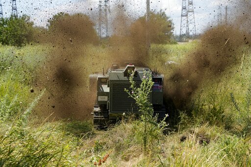 Ukraine robot destroys land mine