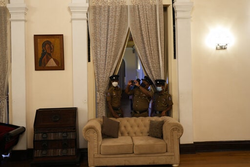 Police photograph home of Sri Lanken president