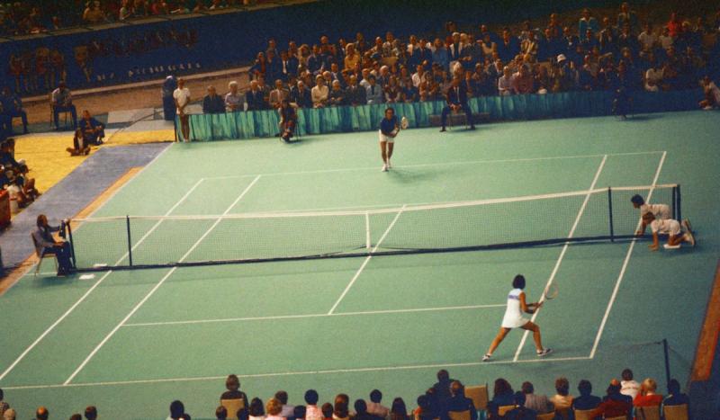 Billie Jean King beat Bobby Riggs in a battle of the sexes tennis match.