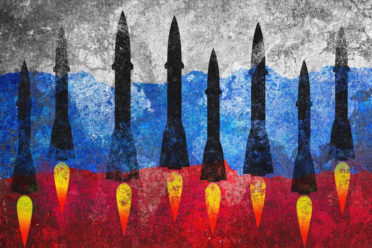 Russian missiles against the Russian flag