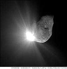 Flyby image of comet Tempel 1 taken 67 seconds after Deep Impact's impactor spacecraft was obliterated.