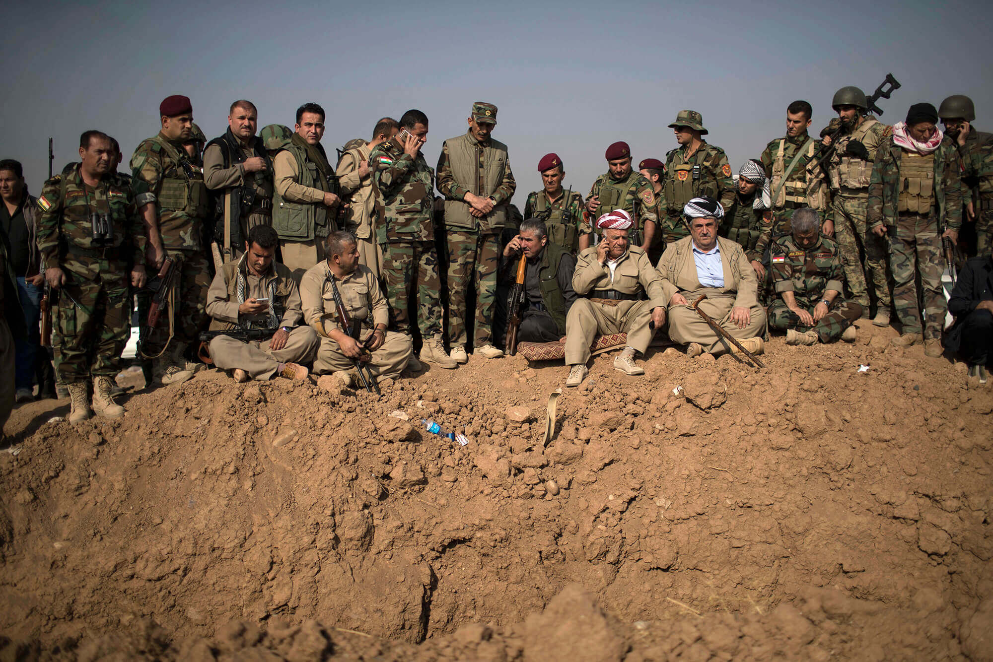 Image of Iraqi and Kurdish fighter in Mosul