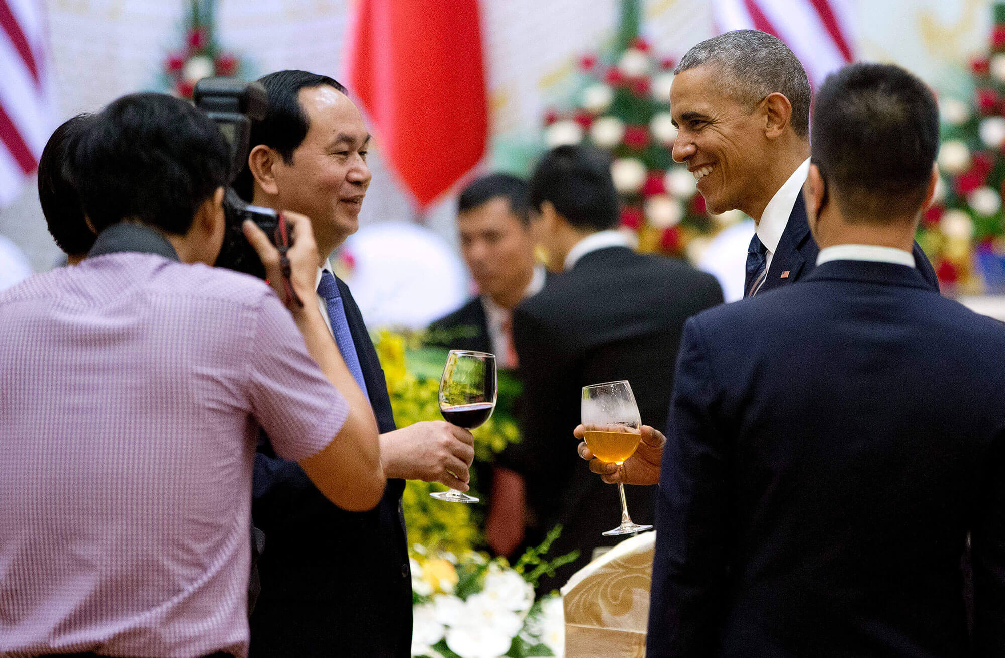 Image of President Obama with Vietnamese President Tran Dai Quang