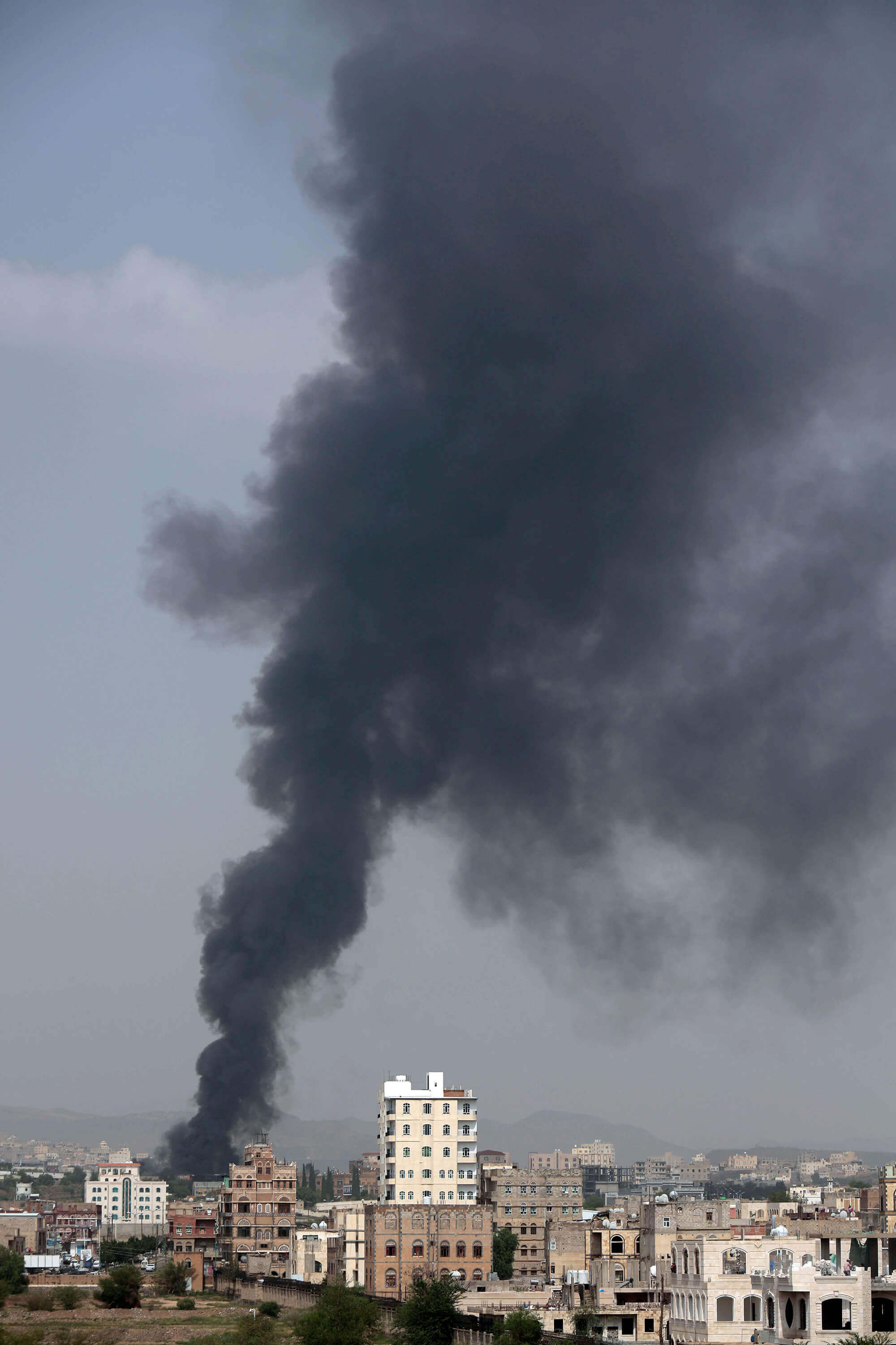 Image of smoke from an airstrike in Yemen