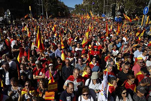 People protest Catalonia's declaration of independence