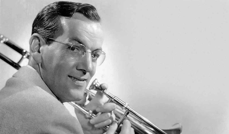 Glenn Miller received the first ever gold record for selling a million copies of "Chattanooga Choo C