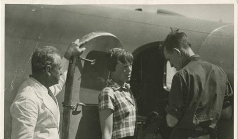 Amelia Earhart  and her co-pilot Fred Noonan disappeared over the Pacific Ocean while attempting to 