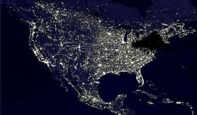 The largest blackout in North American history hit the northeast.
